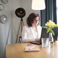 DOE IETS WAAR JE ECHT GELUKKIG VAN WORDT, DAN HOEF JE NOOIT MEER TE WERKEN